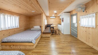 Chuncheon Free People's Caravan Pension