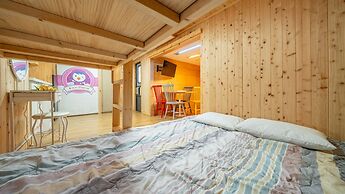 Chuncheon Free People's Caravan Pension