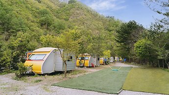 Chuncheon Free People's Caravan Pension