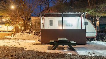 Chuncheon Free People's Caravan Pension