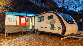 Chuncheon Free People's Caravan Pension