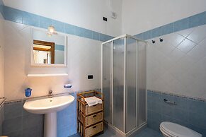 Family Village Pool And Sea