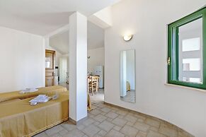 Family Village Pool And Sea