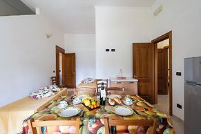 Family Village Pool And Sea