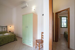 Family Village Pool And Sea