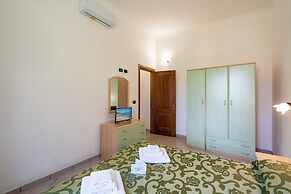 Family Village Pool And Sea