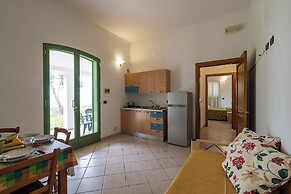 Family Village Pool And Sea