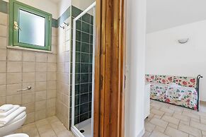 Family Village Pool And Sea