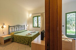 Family Village Pool And Sea