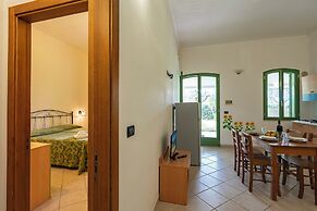 Family Village Pool And Sea