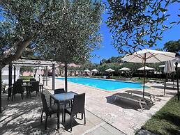 Family Village Pool And Sea