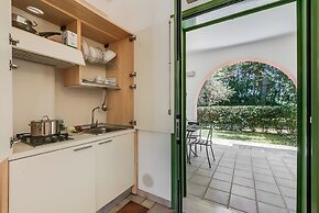 Family Village Pool And Sea