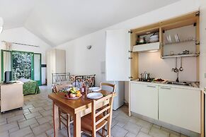 Family Village Pool And Sea