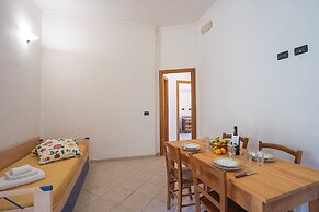 Family Village Pool And Sea