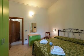 Family Village Pool And Sea