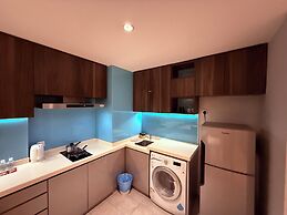 D'Majestic Place by Roomy