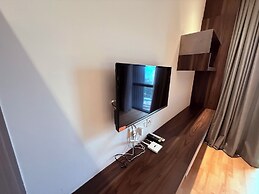 D'Majestic Place by Roomy