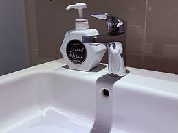 D'Majestic Place by Roomy