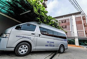 Near Don Mueang Hotel