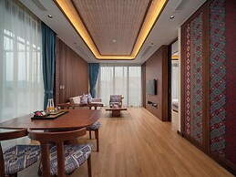 Flamingo Heritage Onsen & Resort