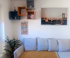 Good Price Location, Self Check-in Tidy & Cozy Flat