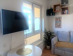 Good Price Location, Self Check-in Tidy & Cozy Flat