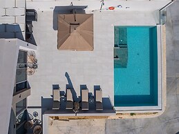 Theo Luxury Villas With Sea View