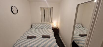 Housesleeps5-garden-parking-familyfriendly