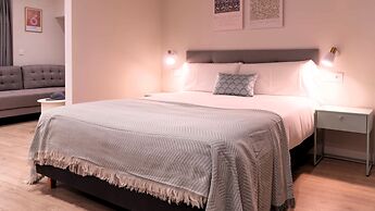 Apartamentos Lydia by gaiarooms