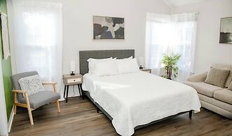 Jacuzzi,crib,walk to Chineese,kebab Rest,food Lion