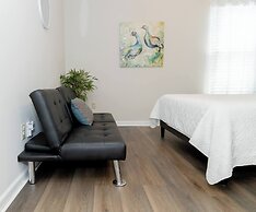 Jacuzzi,crib,walk to Chineese,kebab Rest,food Lion