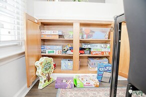 Jacuzzi,crib,walk to Chineese,kebab Rest,food Lion