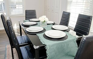 Jacuzzi,crib,walk to Chineese,kebab Rest,food Lion