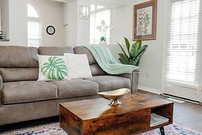 Jacuzzi,crib,walk to Chineese,kebab Rest,food Lion