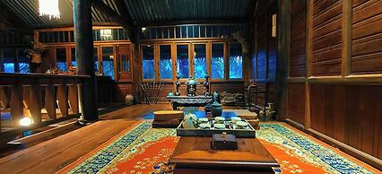 Moc Homestay & Villa