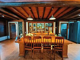 Moc Homestay & Villa