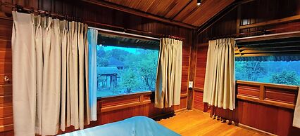 Moc Homestay & Villa