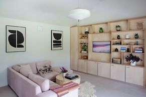2-bed Eco Friendly Home - Sleeps 4 - Parking