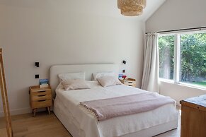 2-bed Eco Friendly Home - Sleeps 4 - Parking