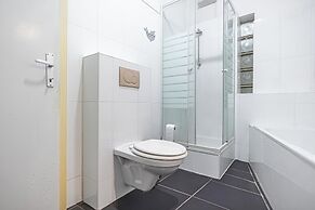 Cozy Room Near U6 Dresdner Subway Line