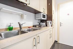 Cozy Room Near U6 Dresdner Subway Line