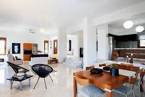 Artemis Spacious Luxury Villa With XL Private Pool