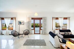Artemis Spacious Luxury Villa With XL Private Pool