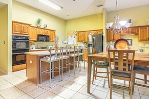 Family-friendly Gem w/ Home Office in Memphis