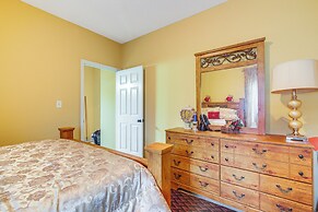 Family-friendly Gem w/ Home Office in Memphis