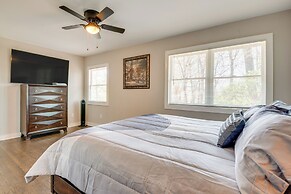 11 Mi to Dtwn Atlanta: Conley Home w/ Yard