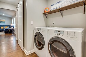 11 Mi to Dtwn Atlanta: Conley Home w/ Yard