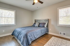 11 Mi to Dtwn Atlanta: Conley Home w/ Yard