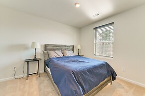 < 6 Mi to Uptown Charlotte: Bright Home w/ Yard