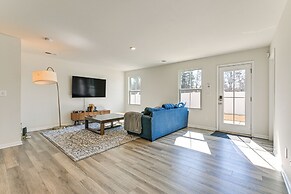 < 6 Mi to Uptown Charlotte: Bright Home w/ Yard